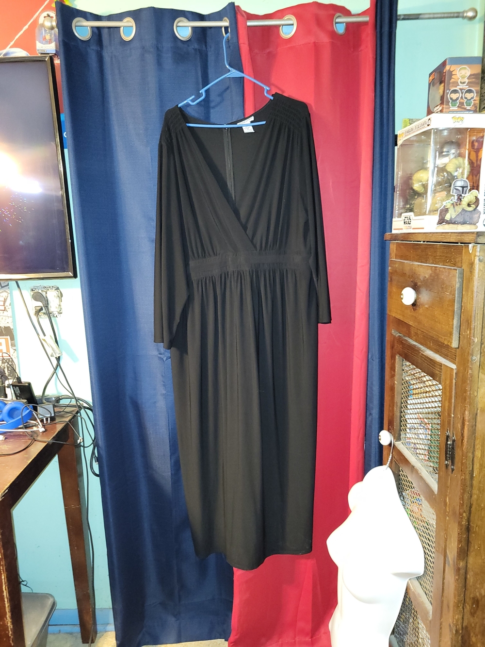 Jessica London Black V-Neck Maxi Dress - Women Size 26